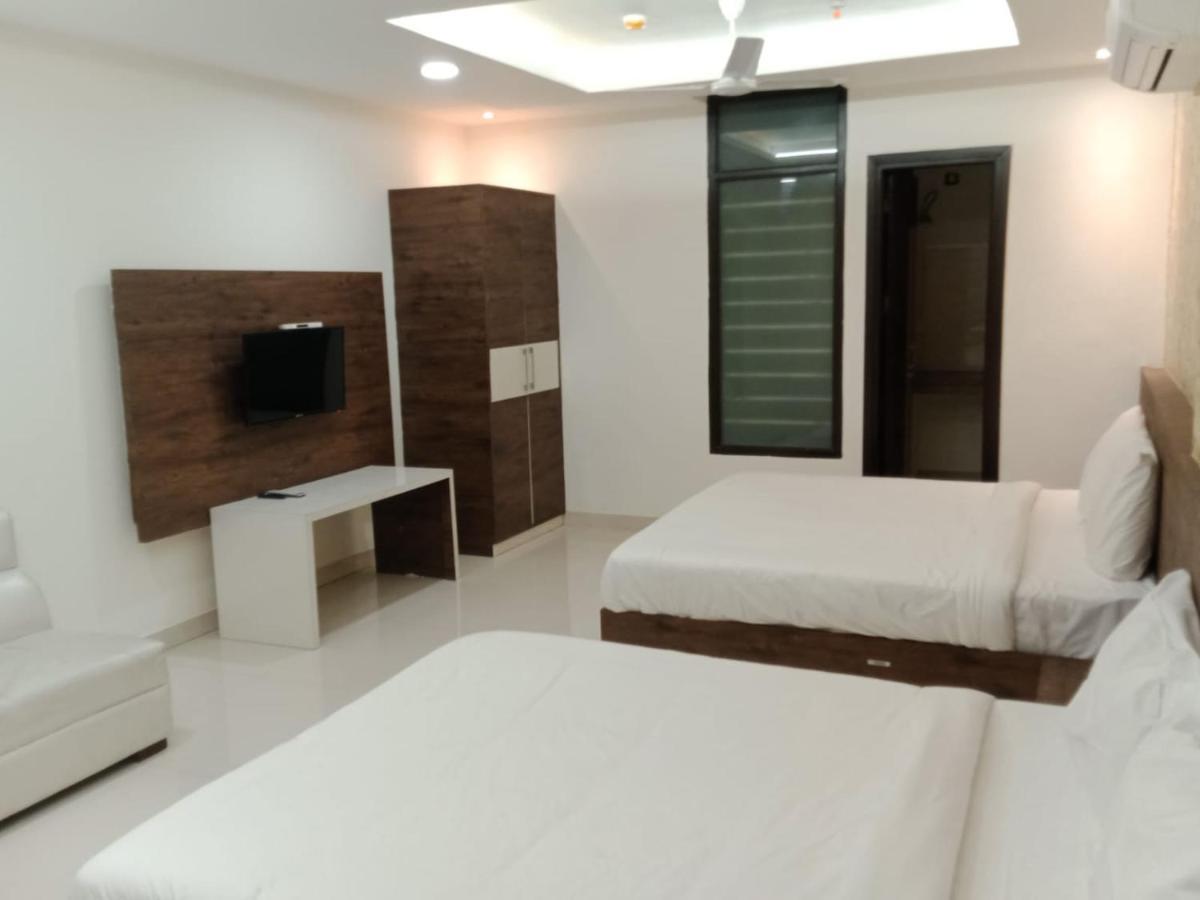 Hotel Golden Leaf Mohali Luaran gambar